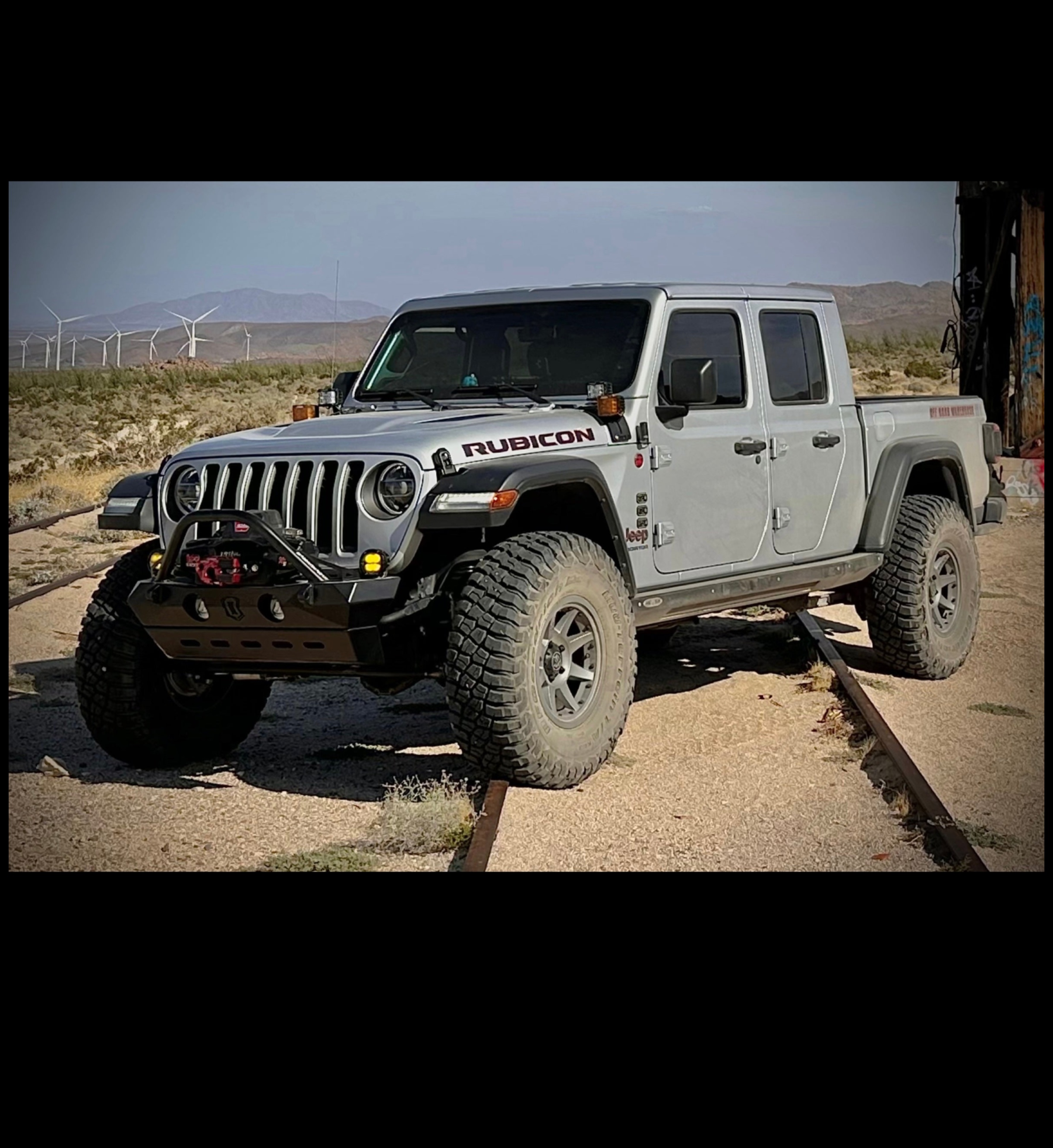 Izturīgi braucieni, kas iekaro nepieradinātos ar bezceļu spēkstacijām 2 Izturīgi braucieni: cīnieties pret nepielūdzamu reljefu ar bezceļu spēkstacijām