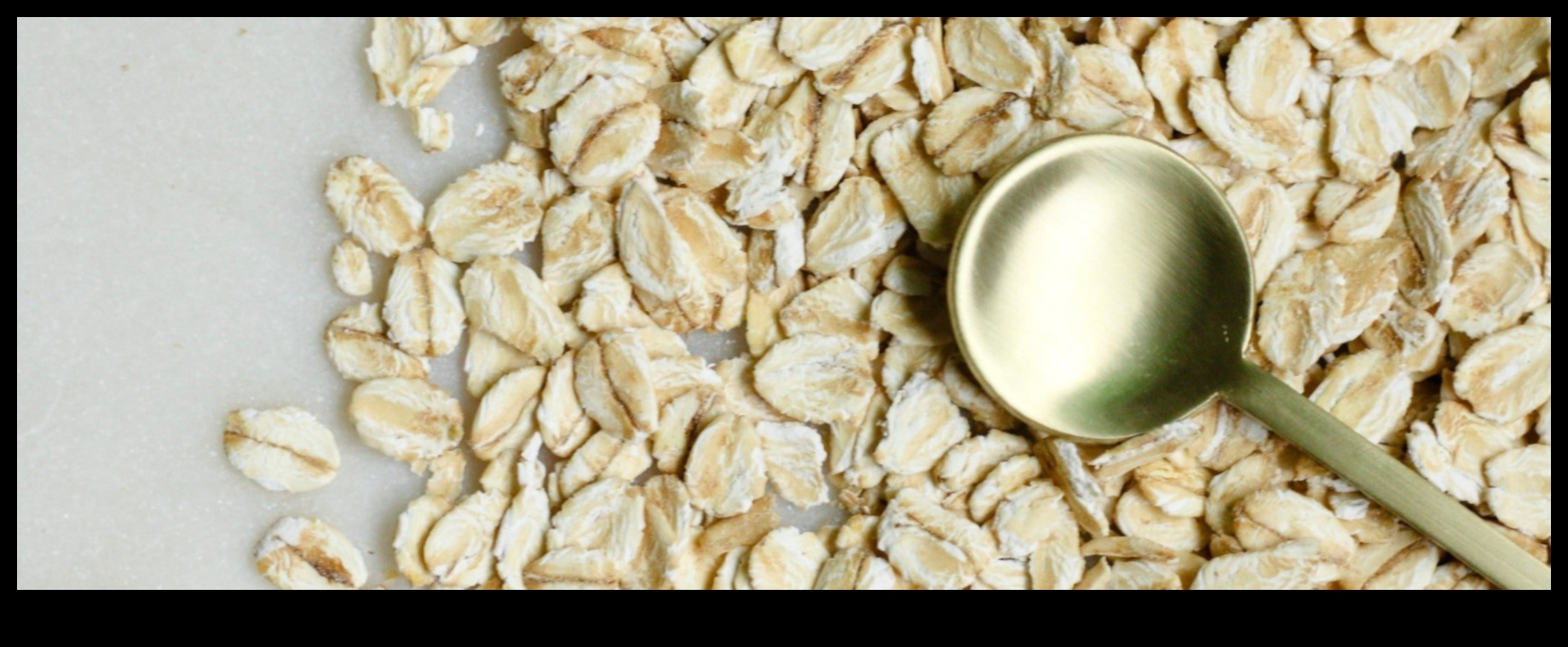 Brokastu elegance: sāciet savu dienu ar auzu pienu