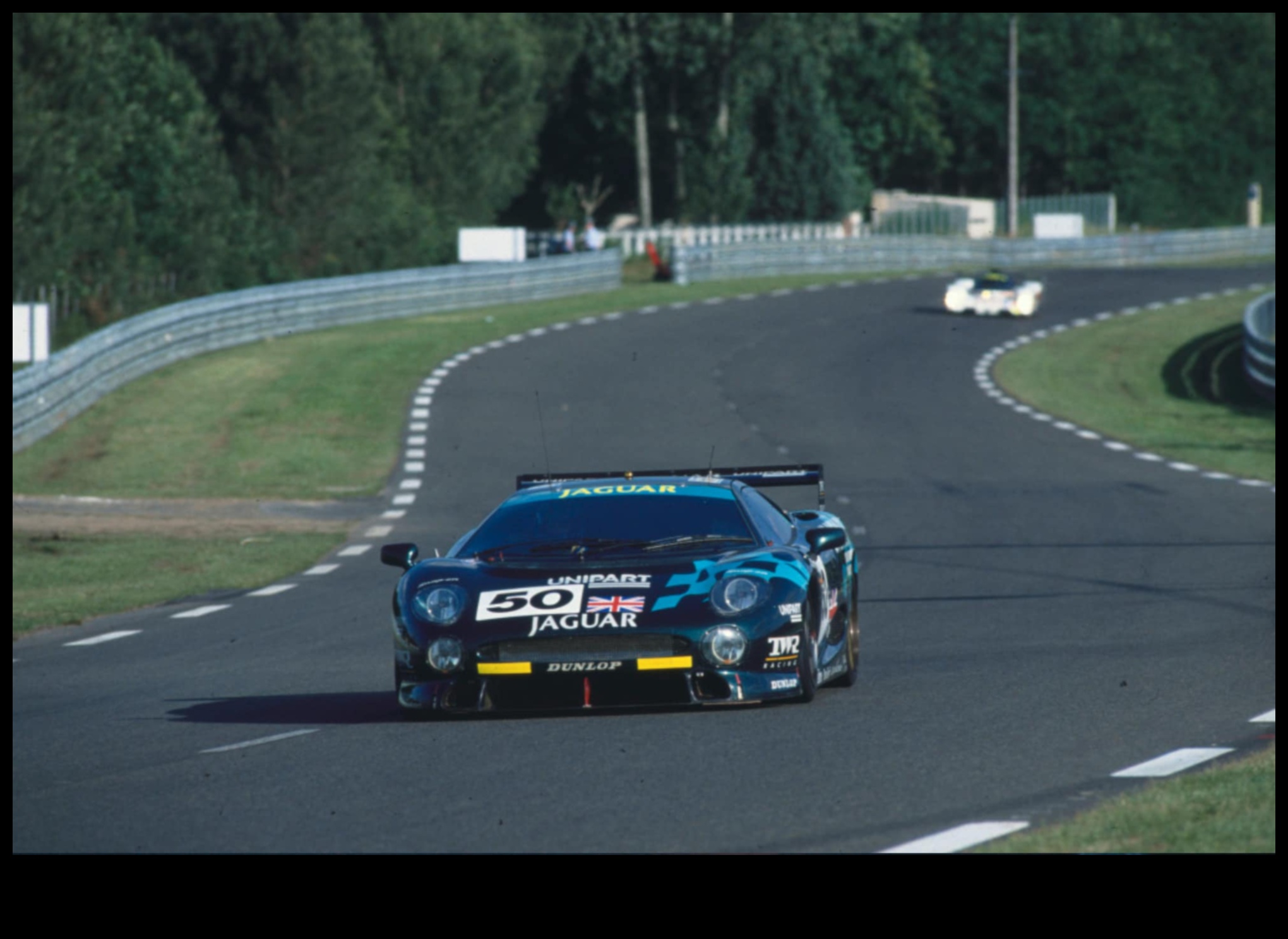 Sacīkšu sacensības: ikoniskas sacensības, kas veidoja motosportu