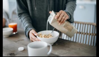 Brokastu elegance: sāciet savu dienu ar auzu pienu