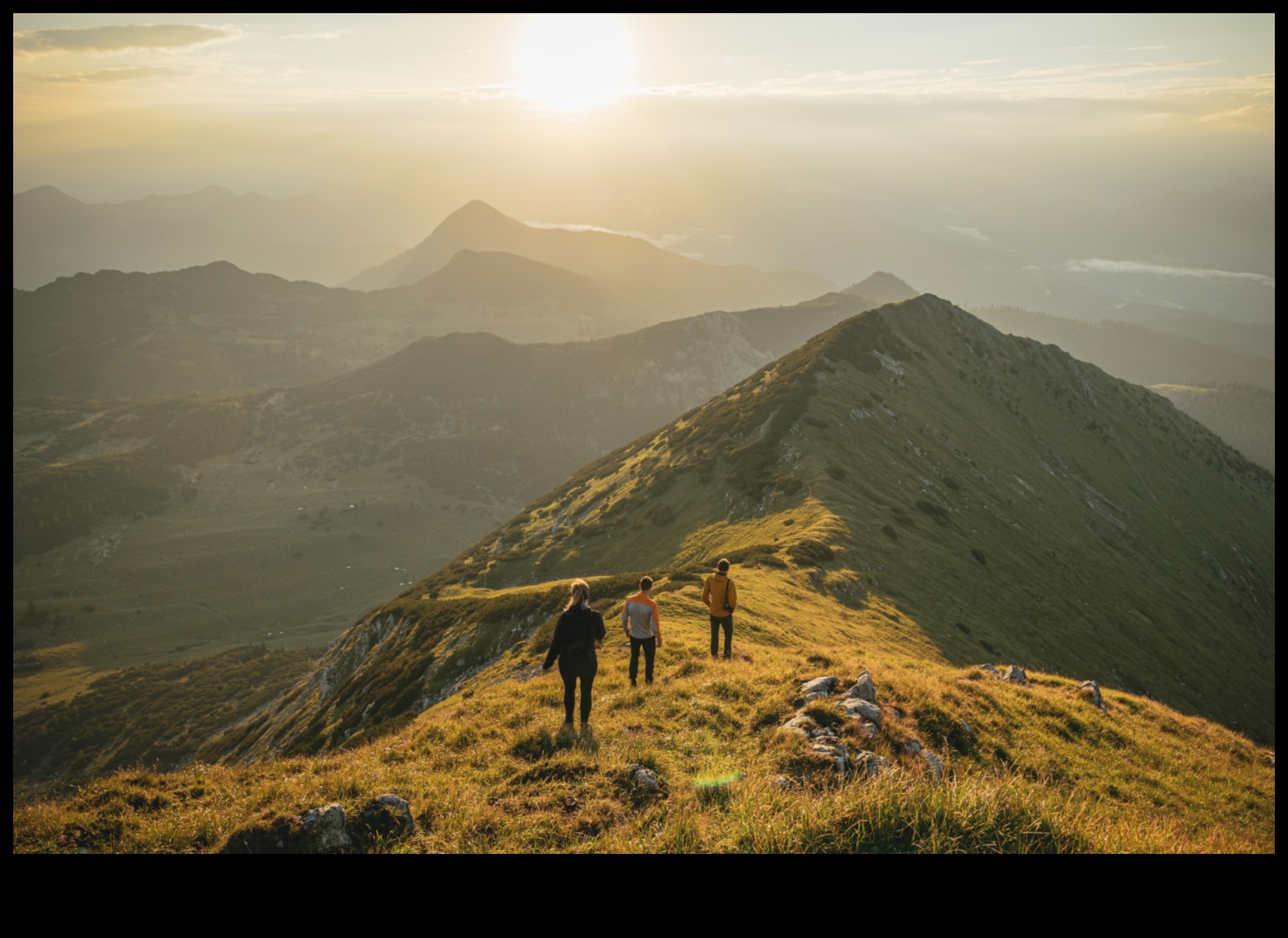 Pīķa perspektīvas: ceļvedis majestātiskām āra skatu vietām