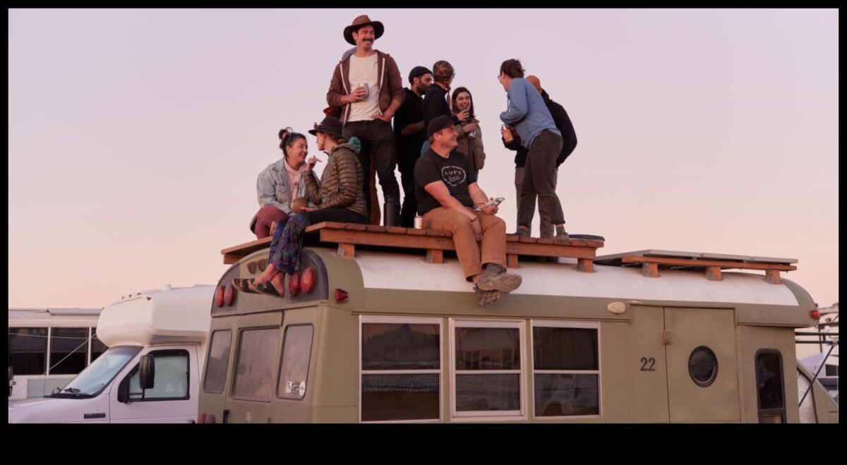 Pilsētas klejotāji: Ieskauj furgonu dzīvi pilsētas ainavās